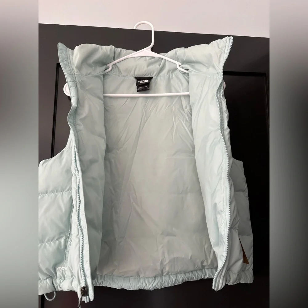 Women’s North Face Vest - Picture 3 of 4